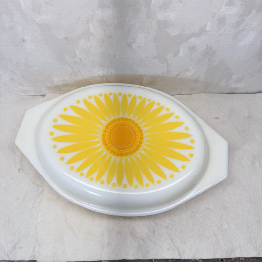 Pyrex Ovenware Sunflower Casserole Dish With Lid Vintage