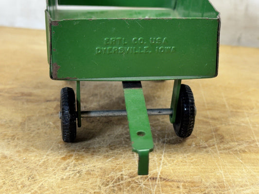 Vintage Ertl Pressed Metal Green Farm Wagon Crop Trailer #S-1827