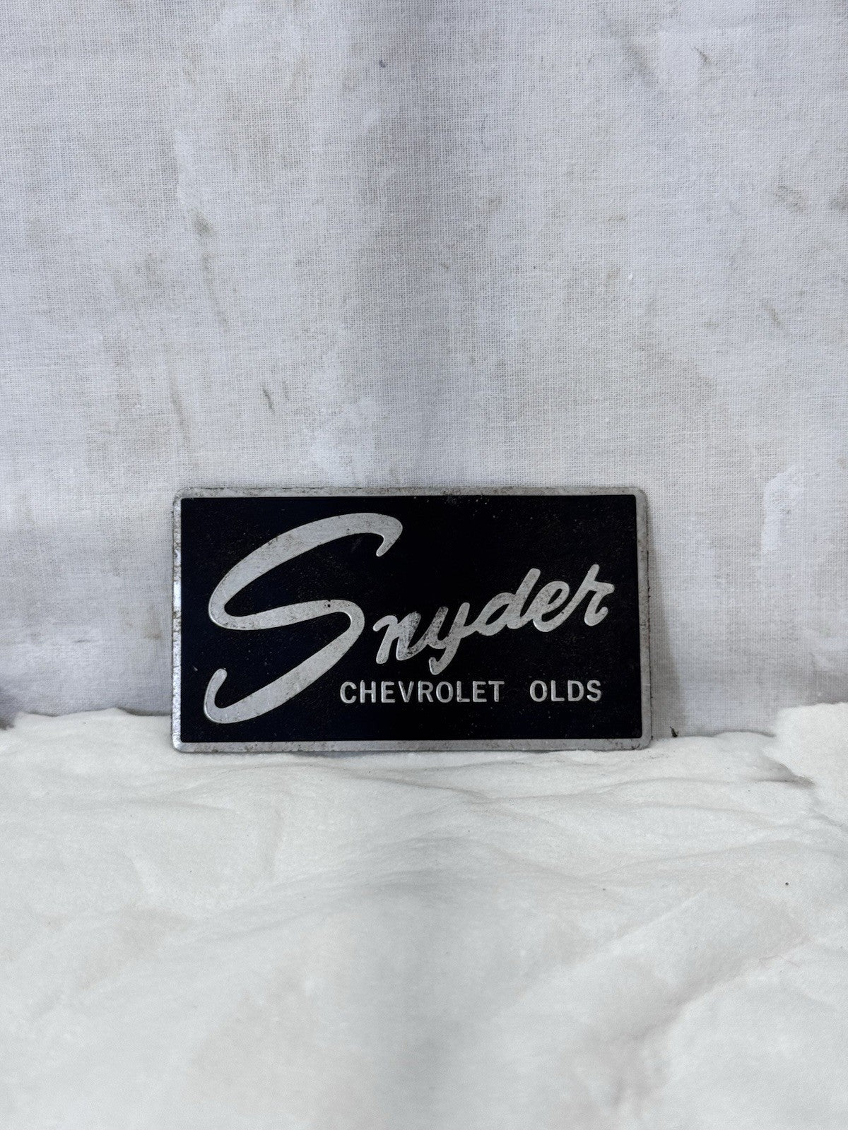 Snyder Chevrolet Olds Vintage Vehicle Badge #S-2017