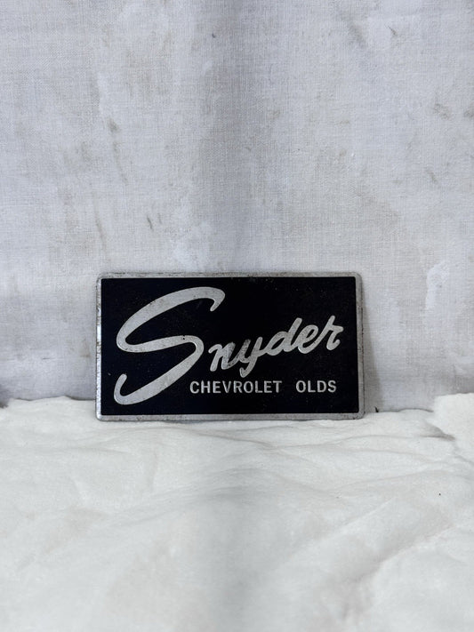 Snyder Chevrolet Olds Vintage Vehicle Badge #S-2017