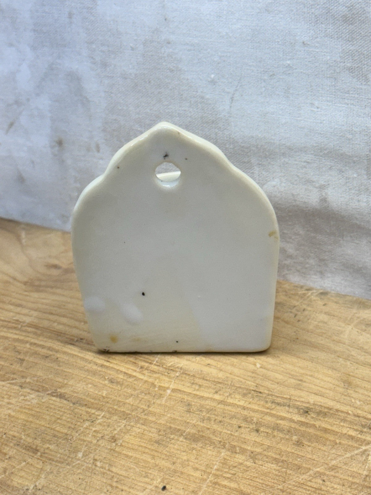 Rings And Things Ceramic Small Wall Holder Antique #1437