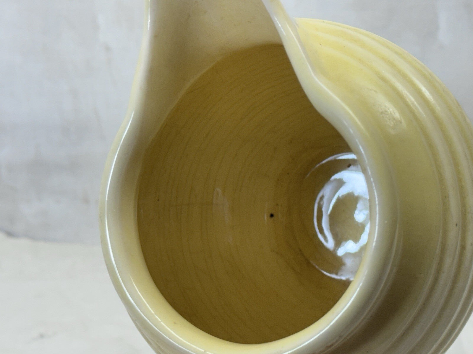 Vtg Hull Pottery Pitcher Jug Yellow Beehive Ringed Ring Ware USA #S-1762