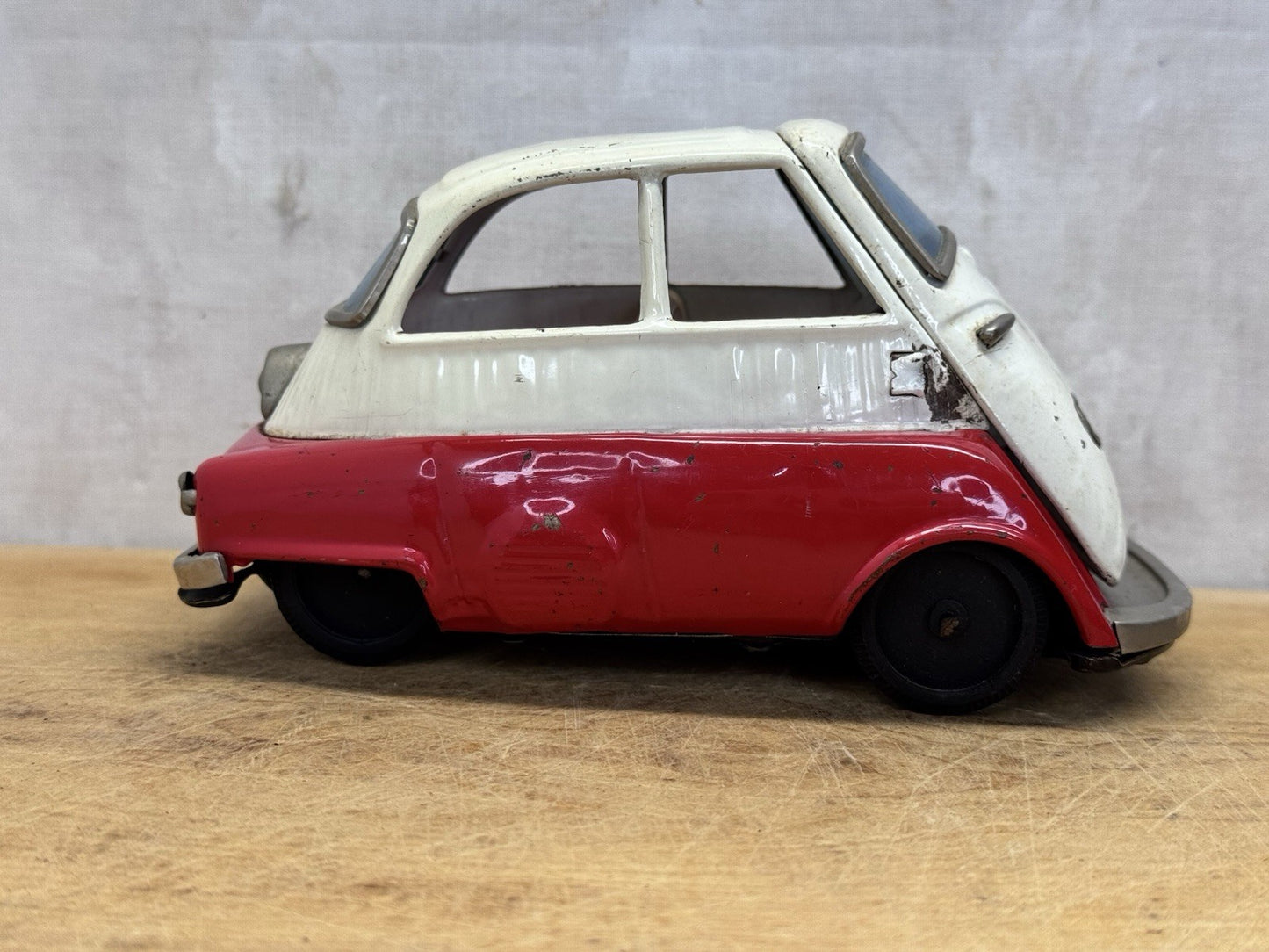 Vintage Bandai BMW Isetta Tin Friction Car Red & White Missing Mirror #1130