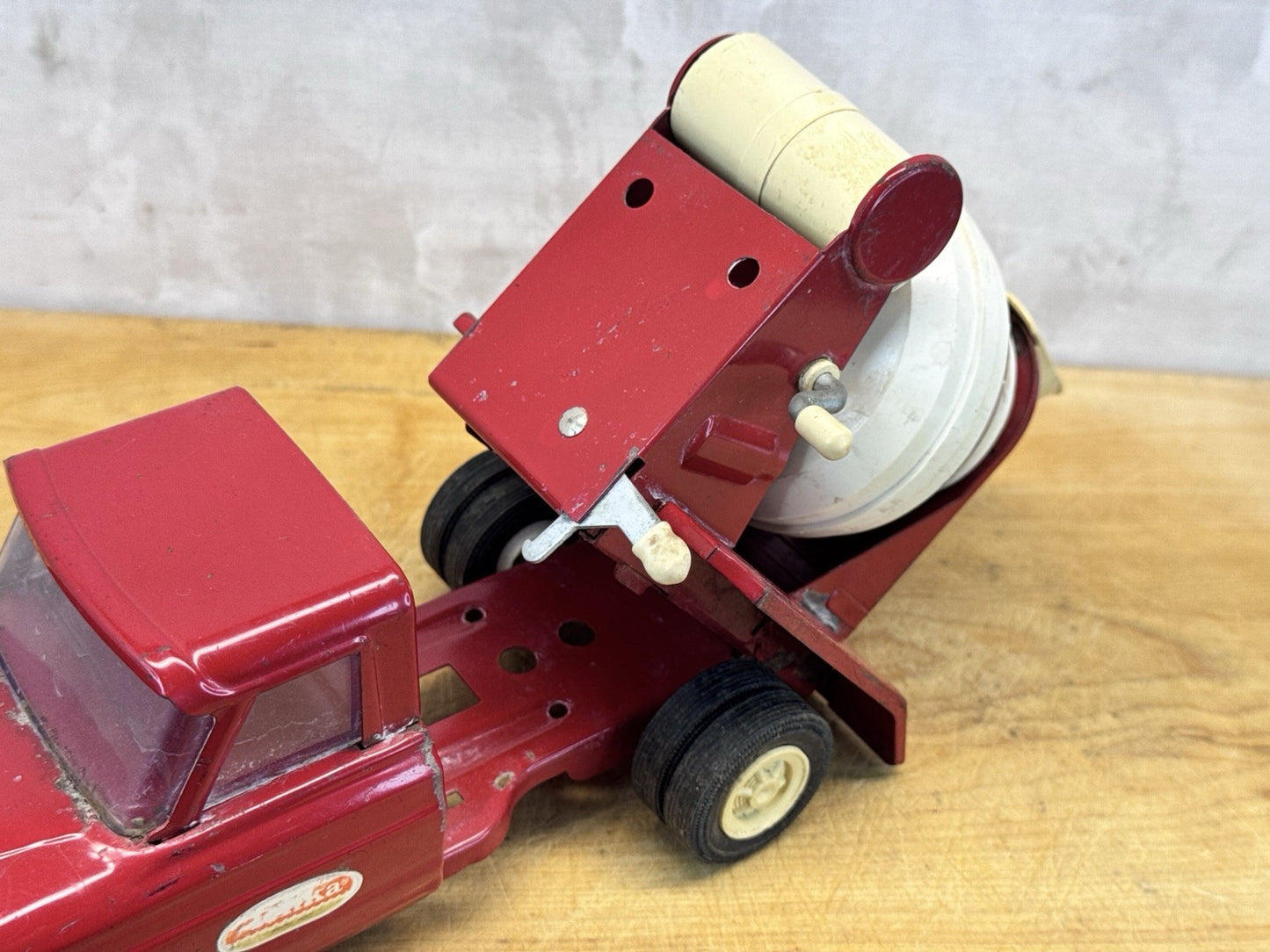 Vintage 1960s Tonka Cement Truck #1044