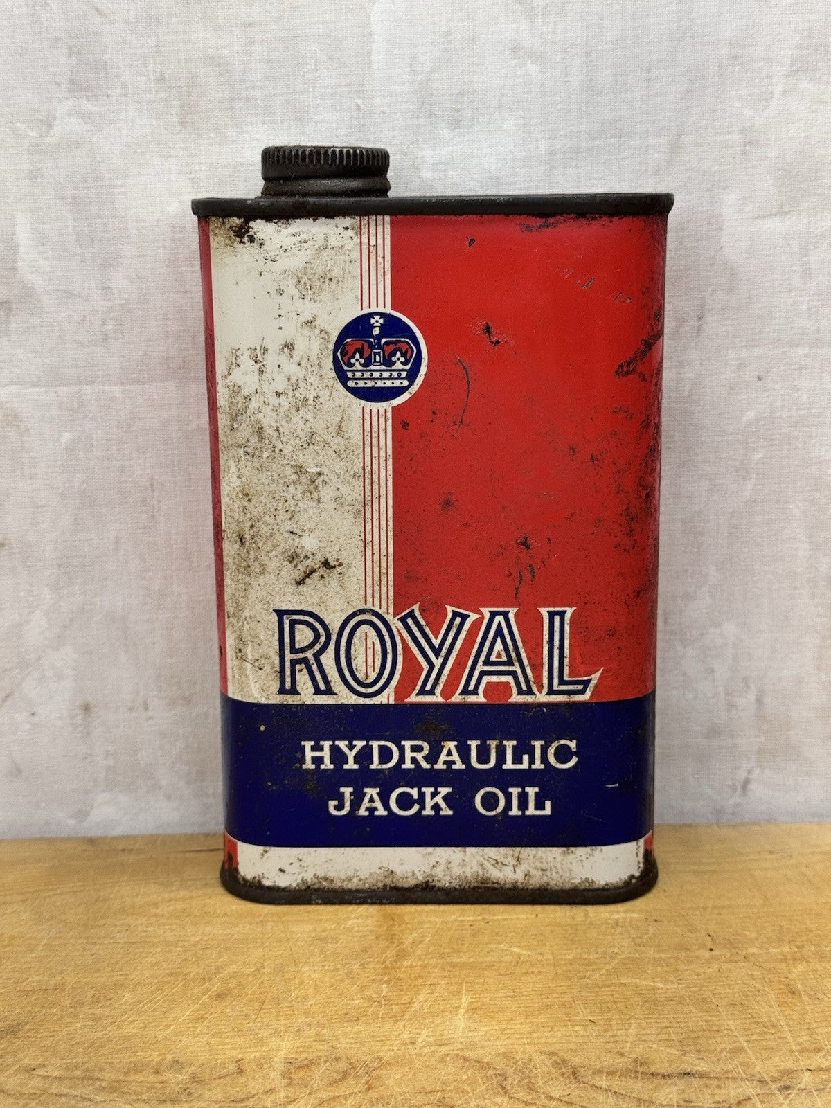 Vintage Royal Hydraulic Jack Oil Tin #1091