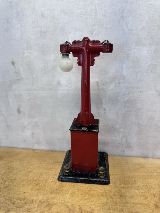 Marx No.408 Electric Railroad Lamp Post Vintage #S-1608