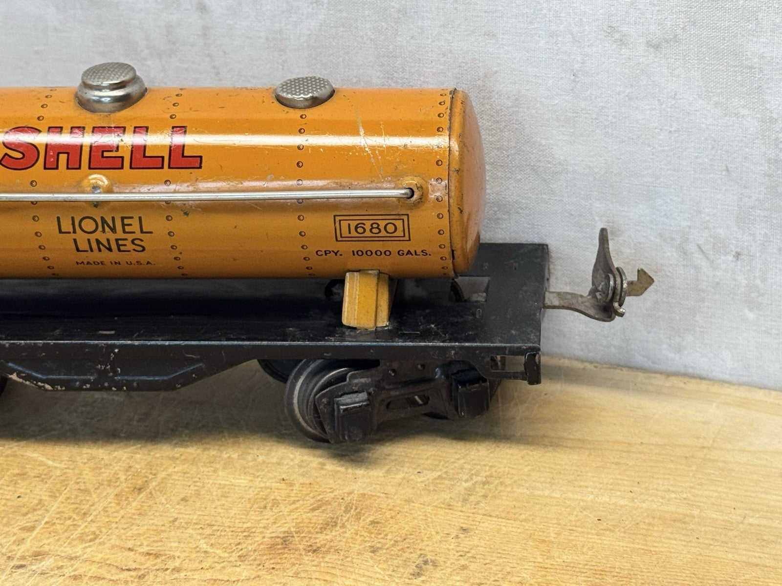 Vtg Lionel Lines Shell 1680 Orange Tank Train Car #S-1598