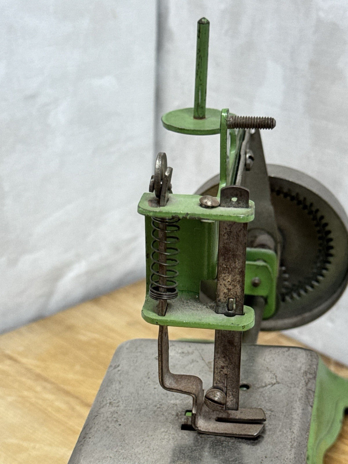 Antique Child’s Sewing Machine Green #1193