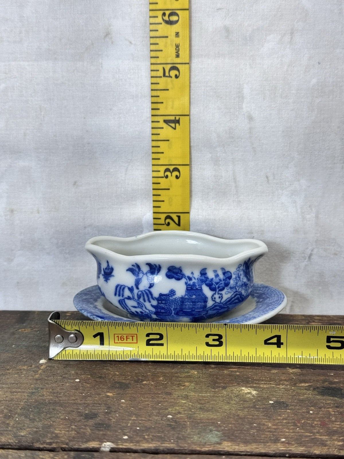 Blue Willow Japan Child’s Gravy Boat