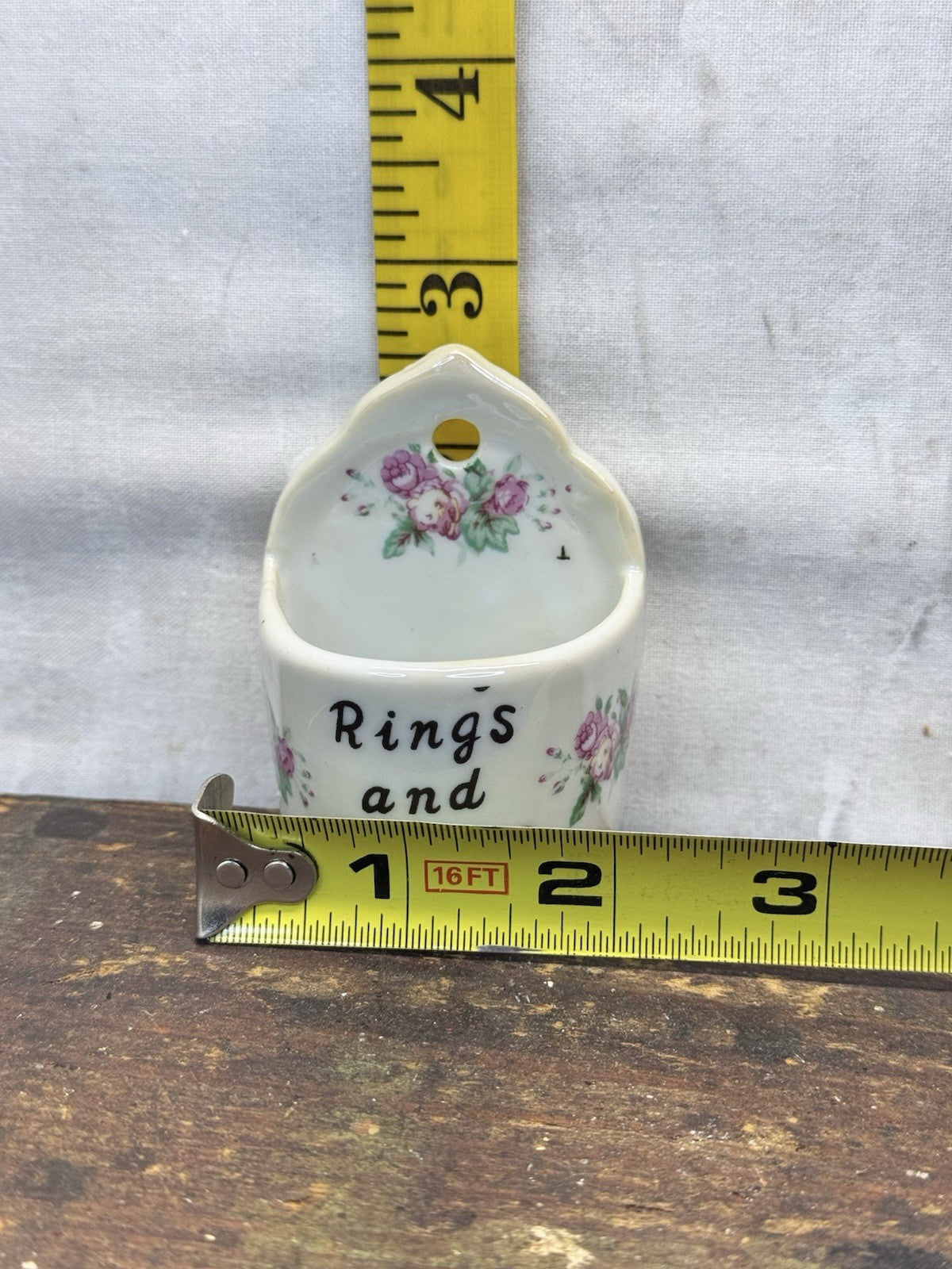 Rings And Things Ceramic Small Wall Holder Antique #1437