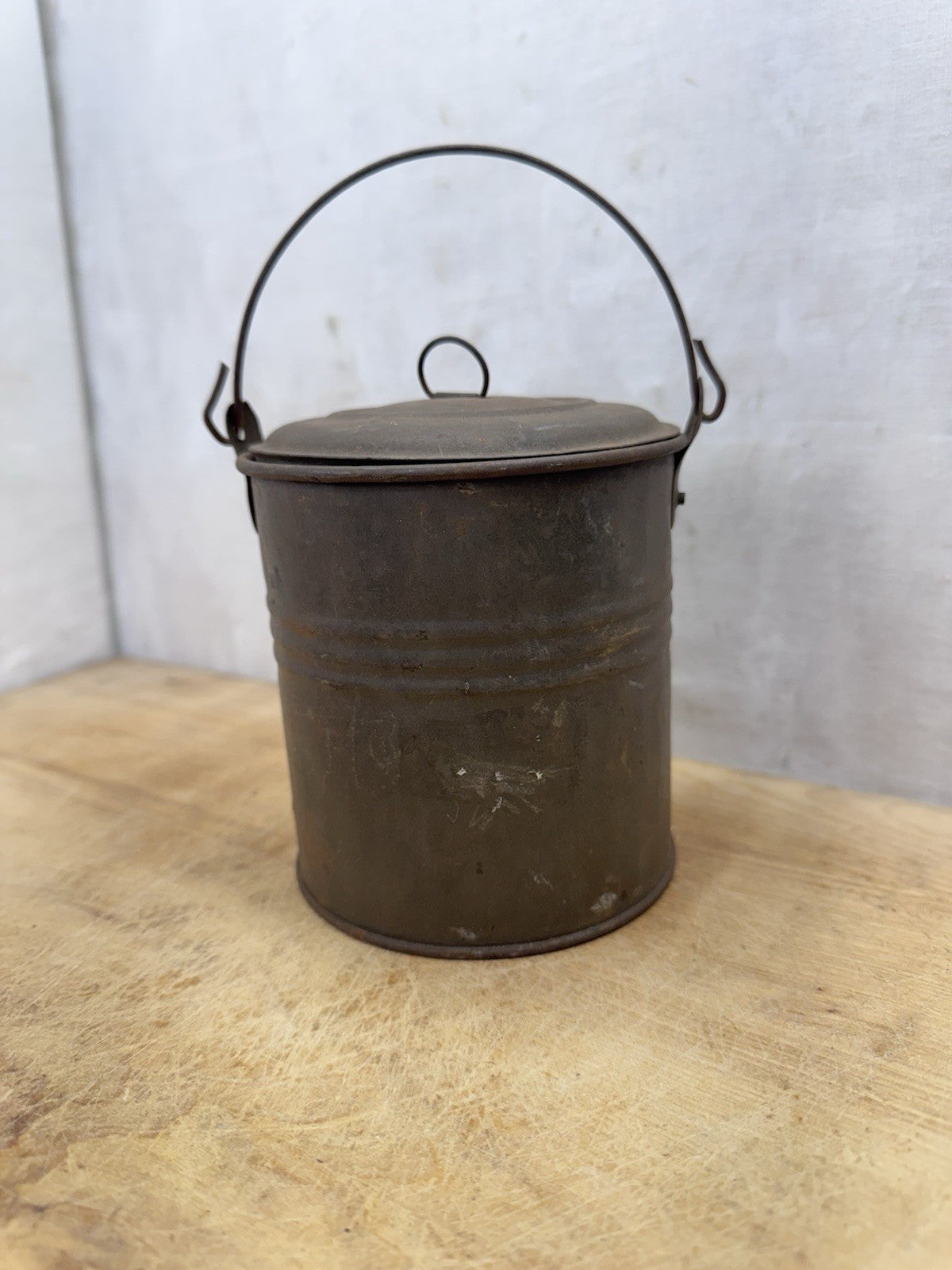 Small Metal Berry Bucket With Lid Vtg #S-1533