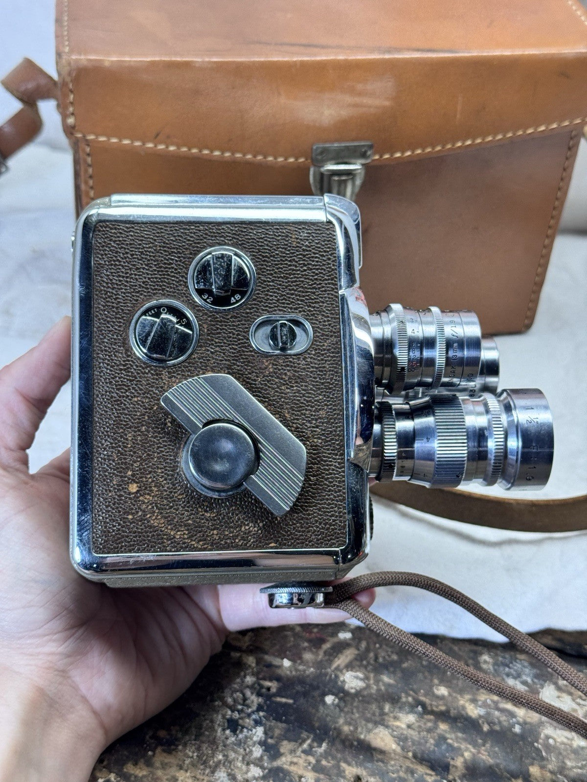 Revere 8 model 44 Movie Camera With Bag Vintage