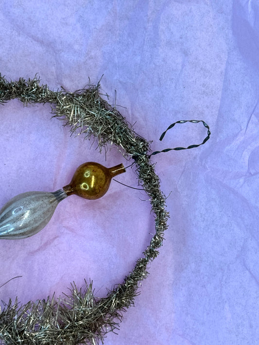 Victorian Christmas Ornament #1690