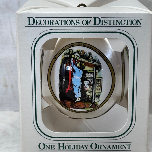Decorations of Distinction Vintage NOS Ornament #2202