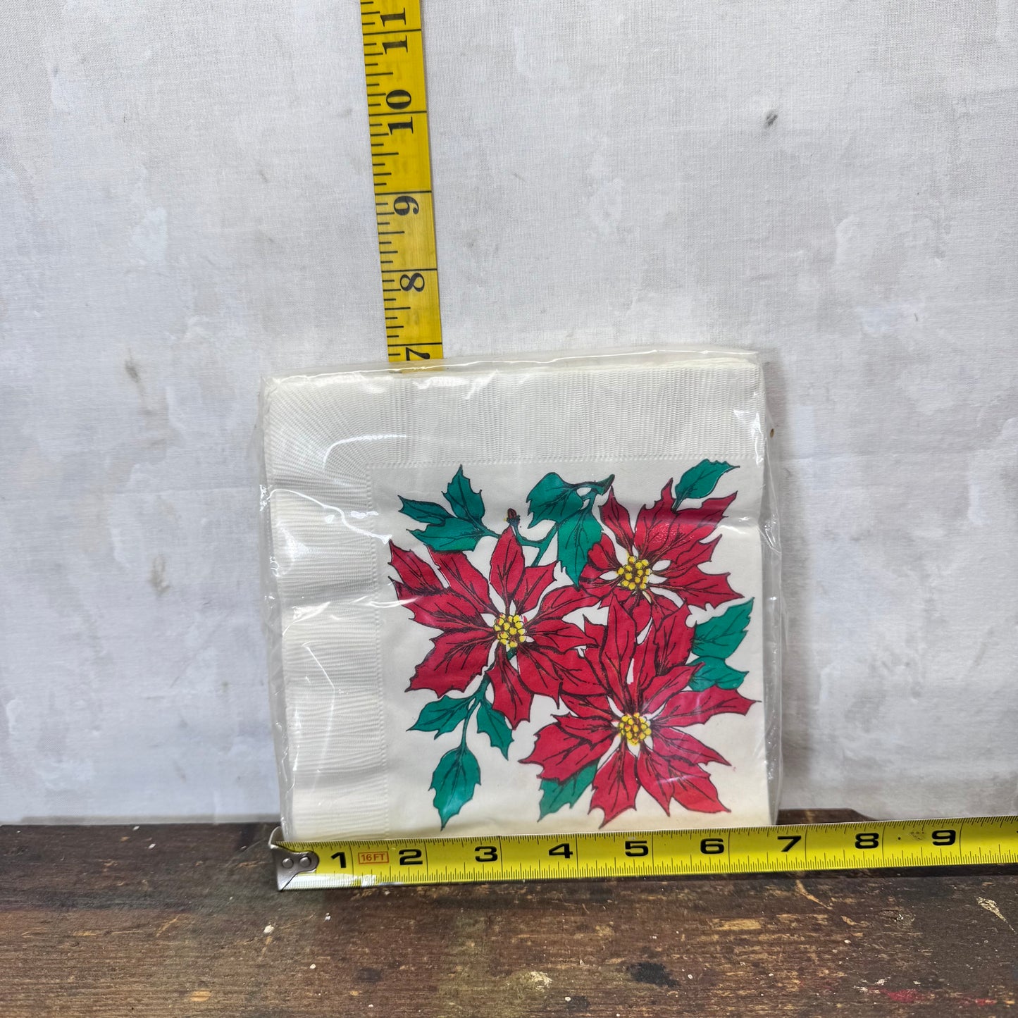 Christmas Poinsettia NOS Napkins #2145 Vintage