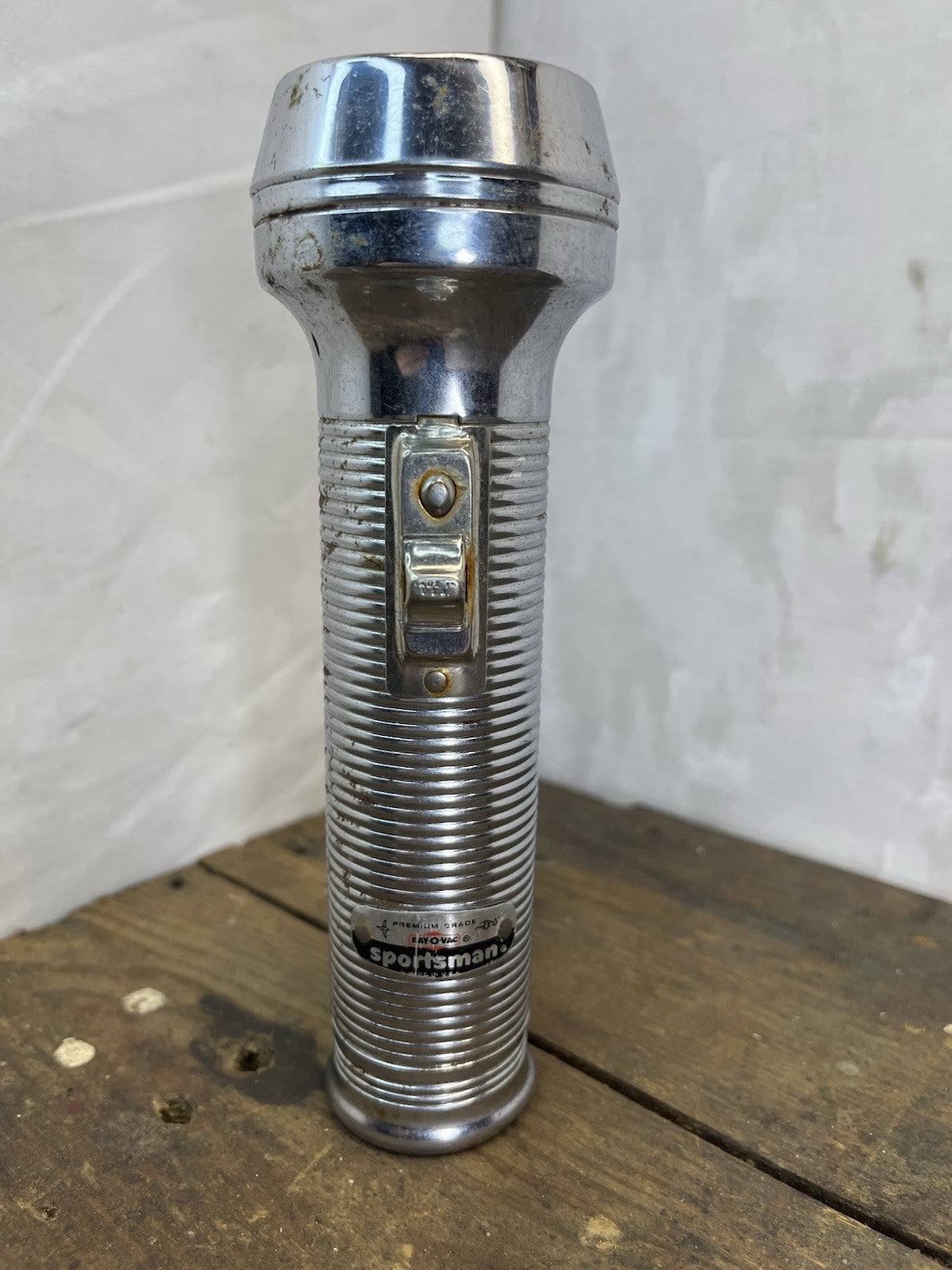Vintage Mancave Untested Sportsman Ray O Vac Flashlight