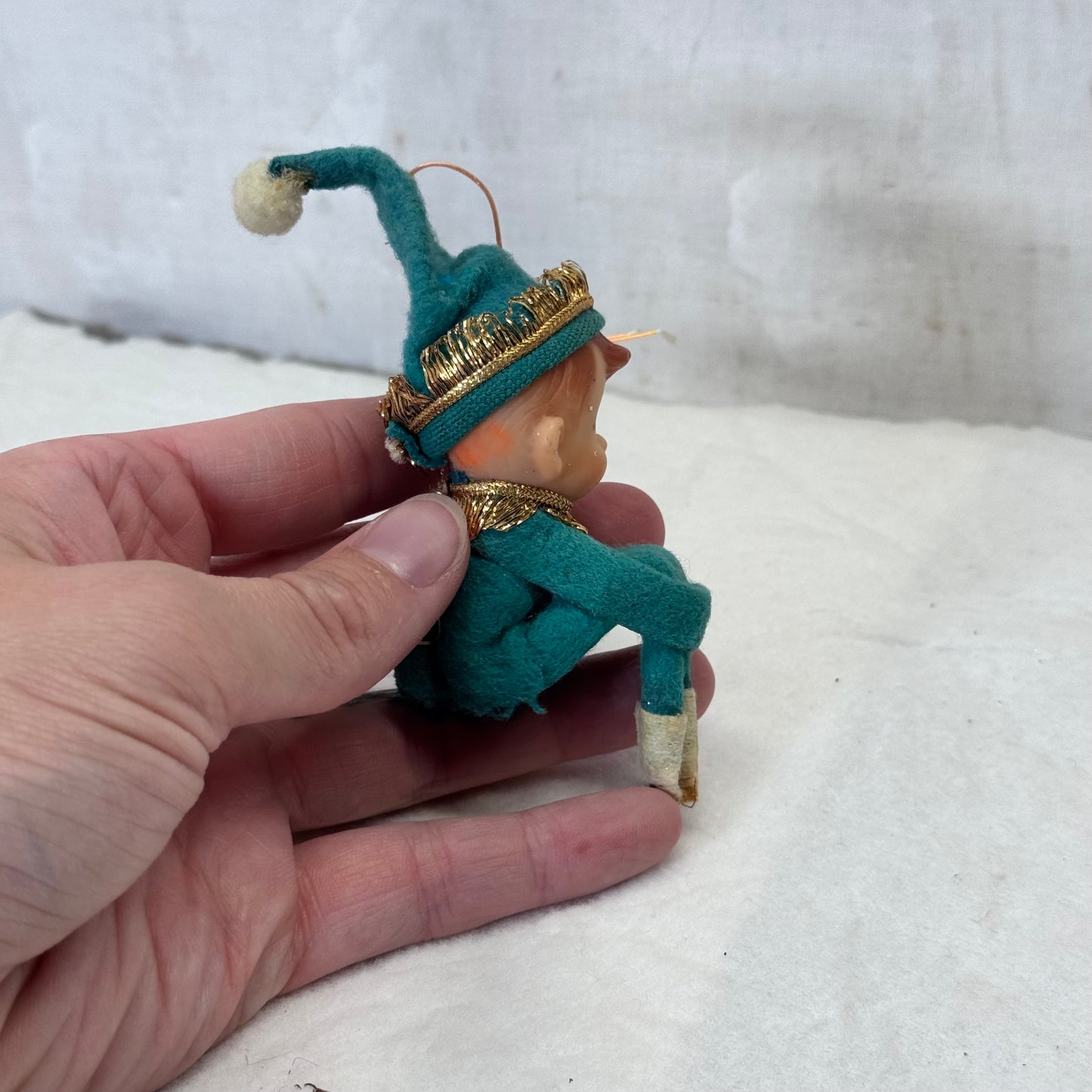 Japan Green Knee Hugger Elf Vintage Ornament #2098