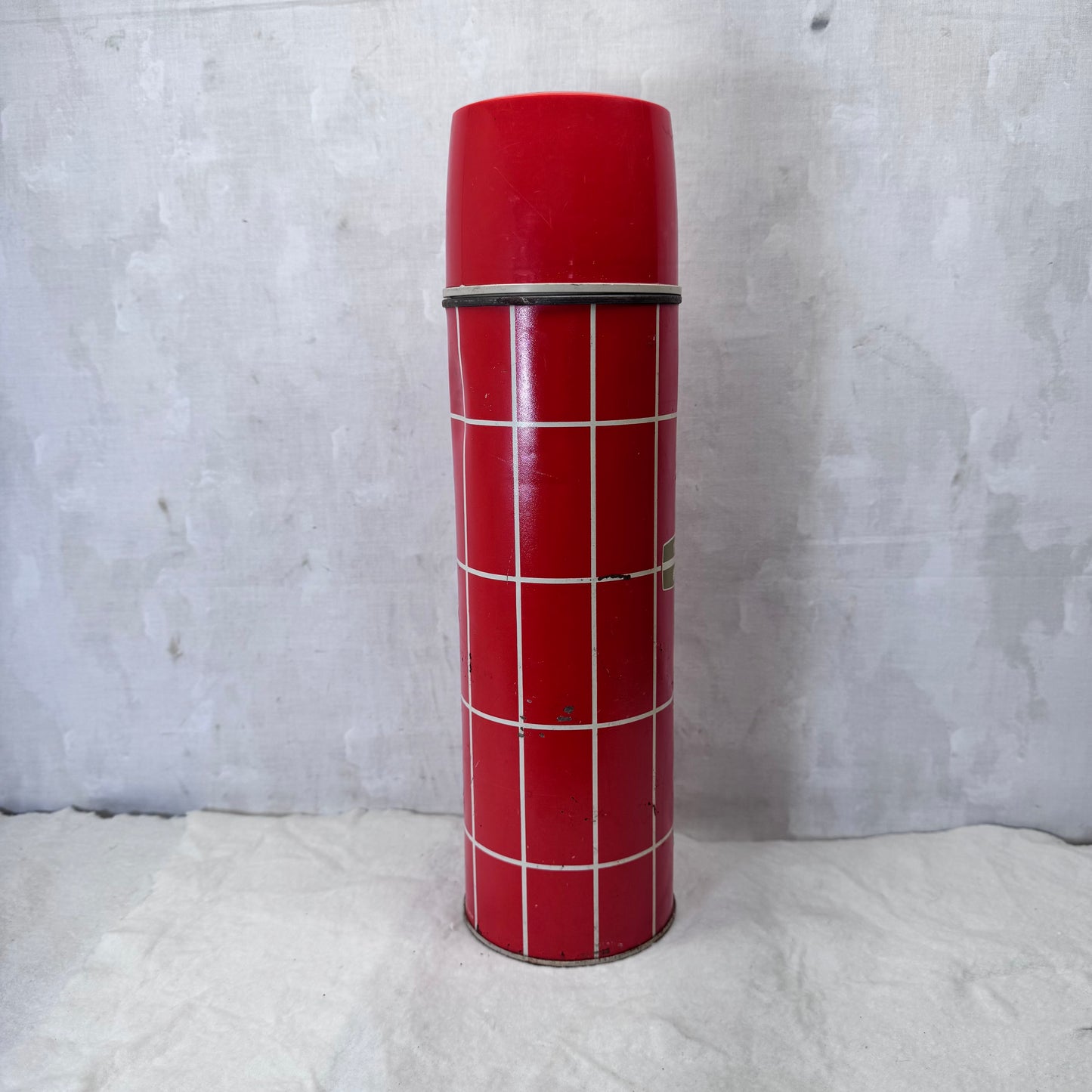 King-Seeley Thermos Red Christmas Vintage #2051