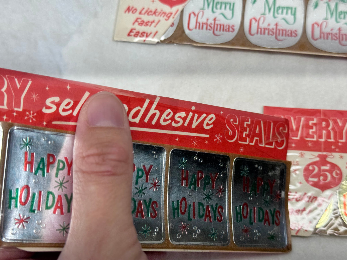 Avery Self Adhesive Christmas Stickers Seals Vintage NOS #2008