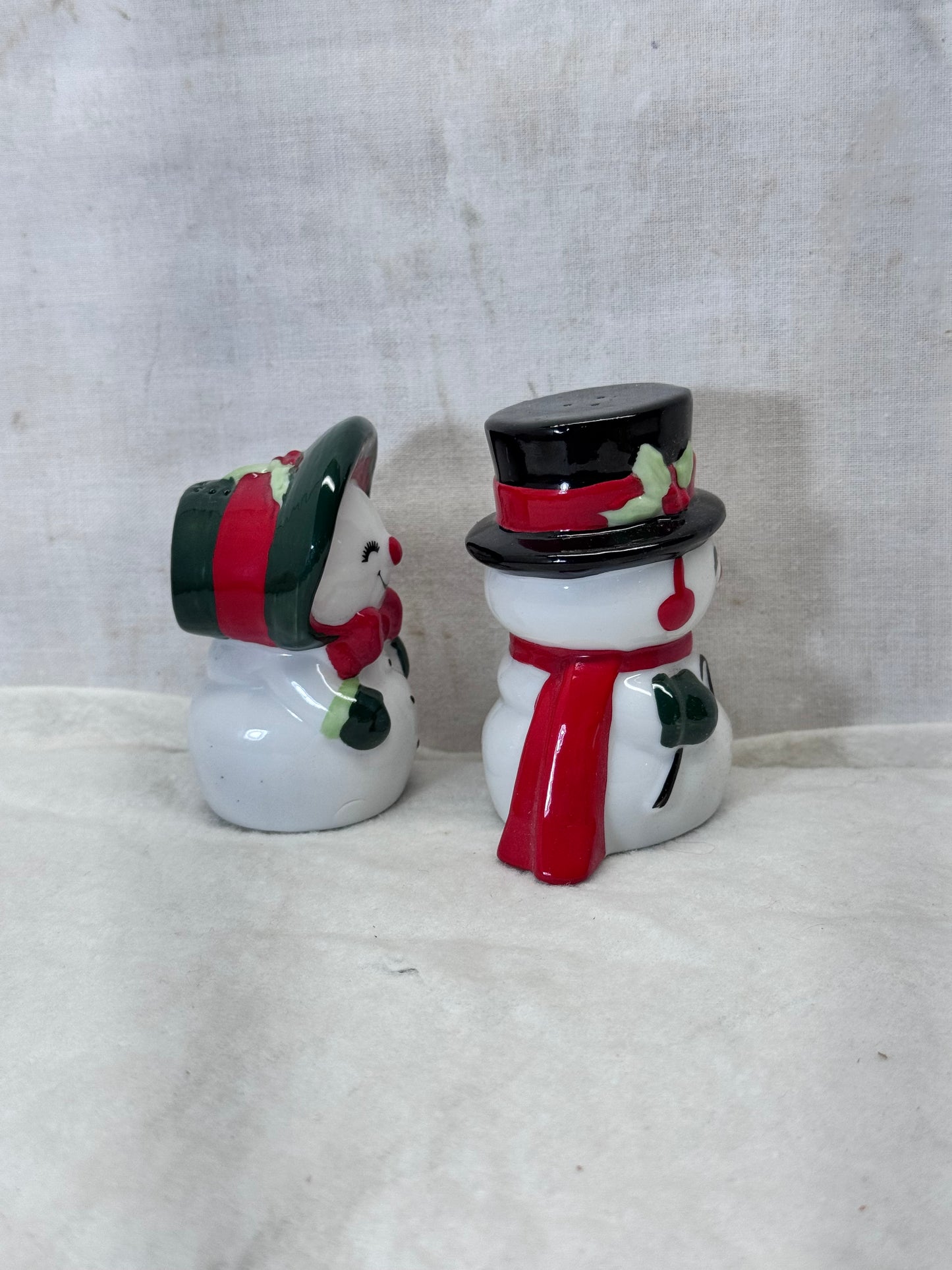 Christmas Snowman Salt & Pepper Shakers Vintage #1995