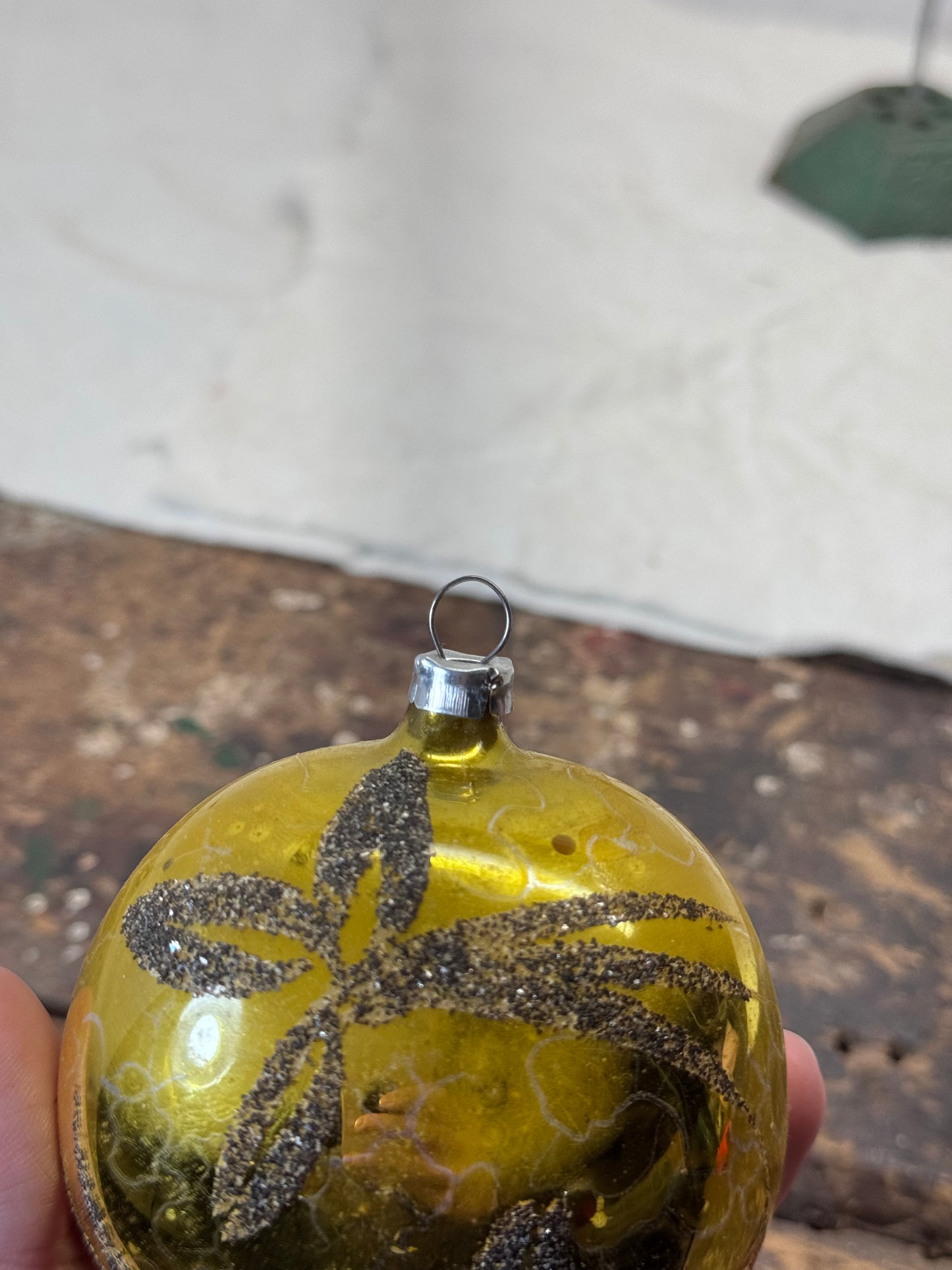 Gold Painted Vintage Christmas Ornament w/Mica #1791