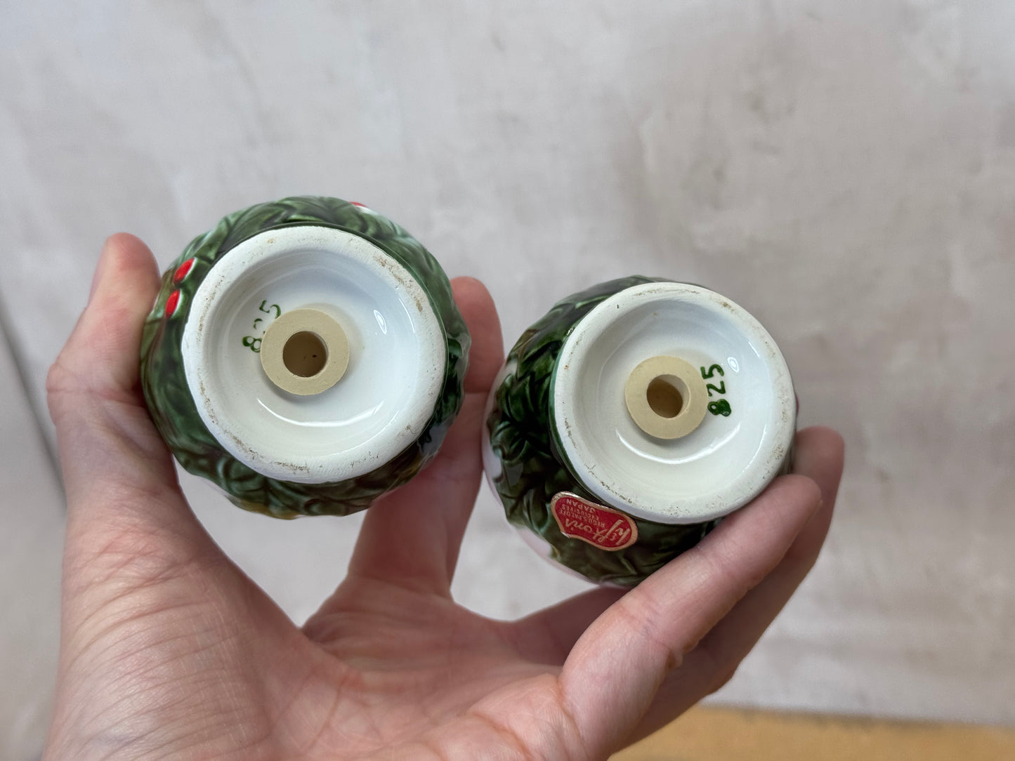 Lefton Japan Mistletoe Salt & Pepper Shakers #1723