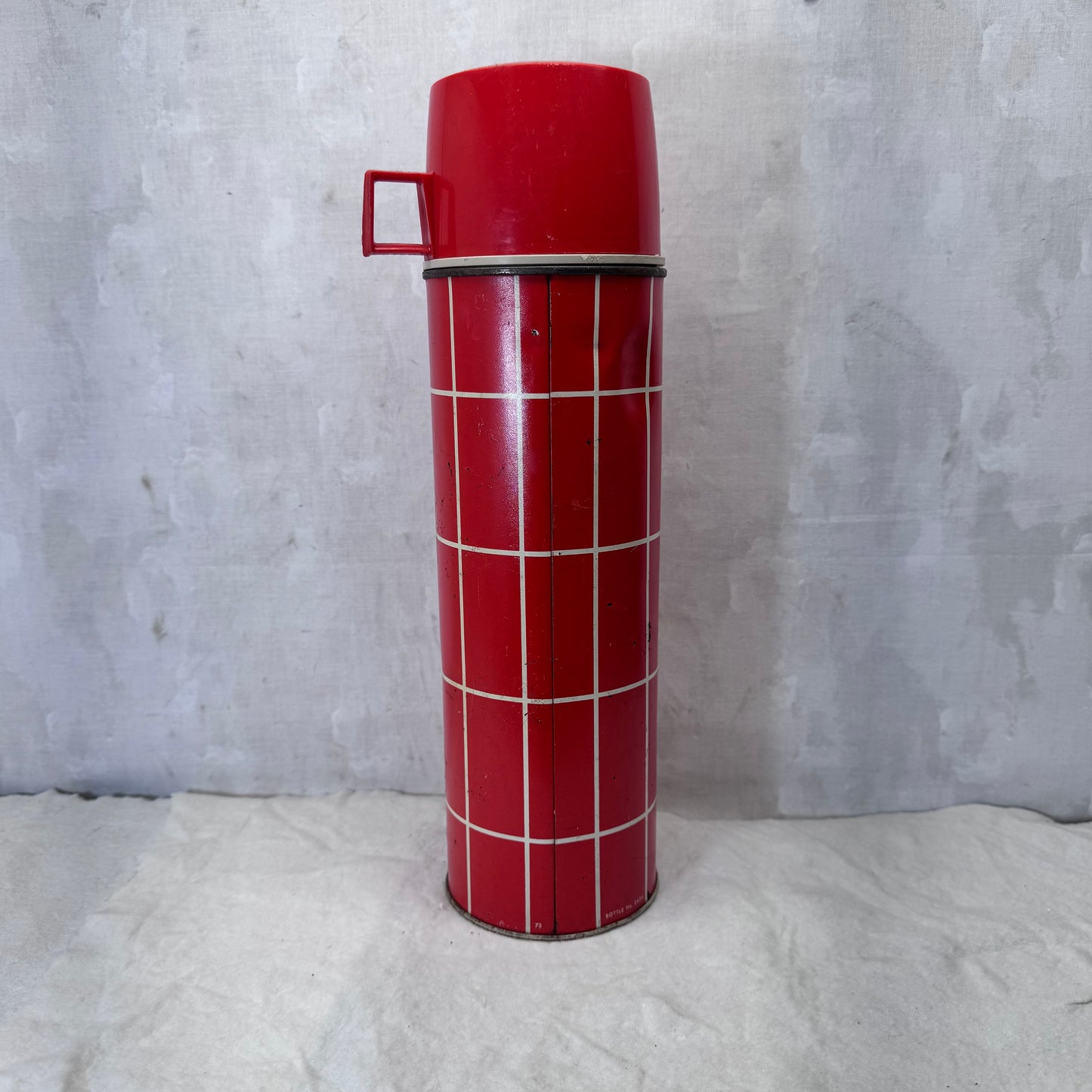 King-Seeley Thermos Red Christmas Vintage #2051