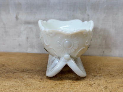 Vintage Milk Glass Westmoreland Sleigh Candy Dish #1714