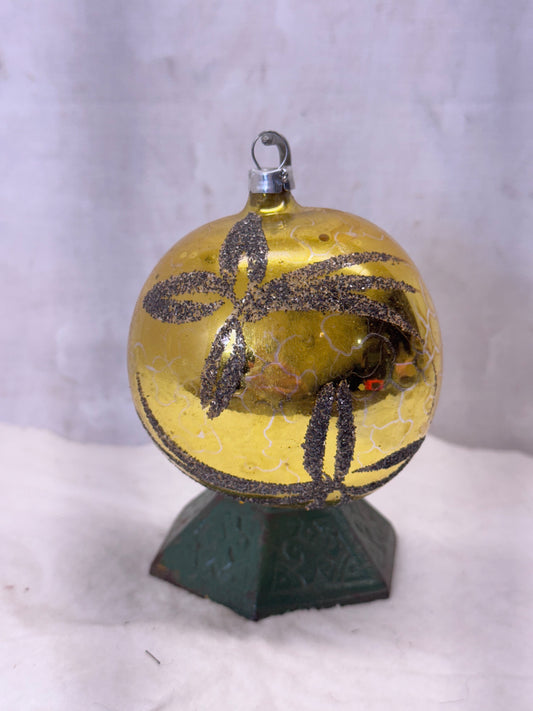 Gold Painted Vintage Christmas Ornament w/Mica #1791