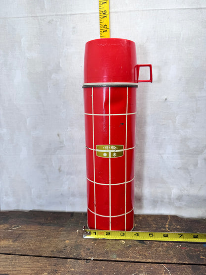 King-Seeley Thermos Red Christmas Vintage #2051
