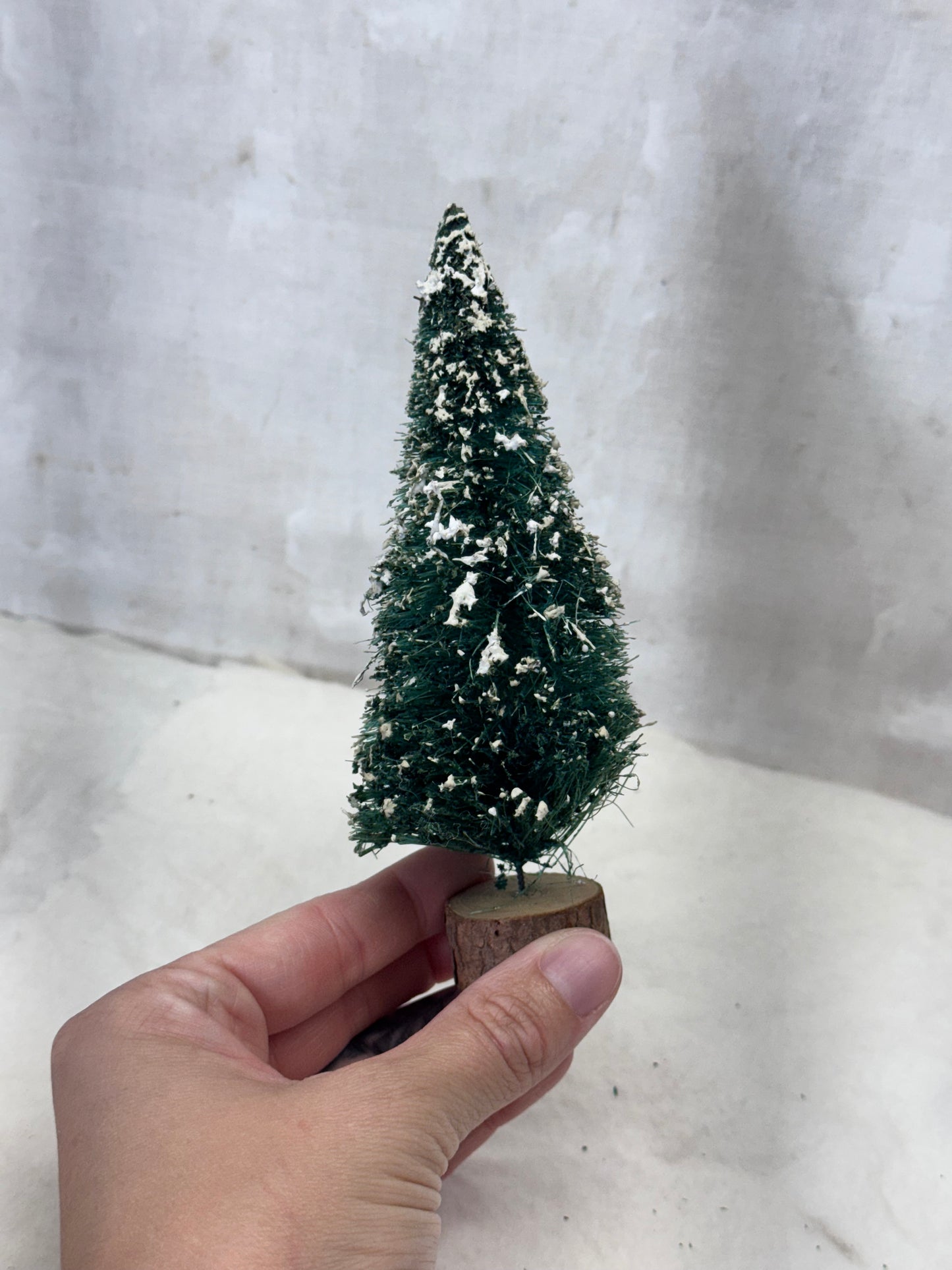 Bottle Brush Christmas Tree Vintage #1937