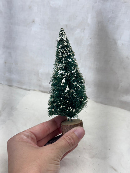 Bottle Brush Christmas Tree Vintage #1937