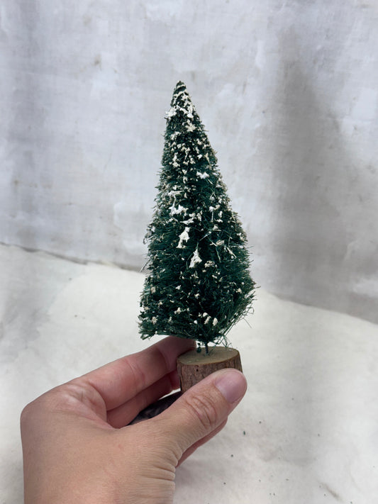 Bottle Brush Christmas Tree Vintage #1937
