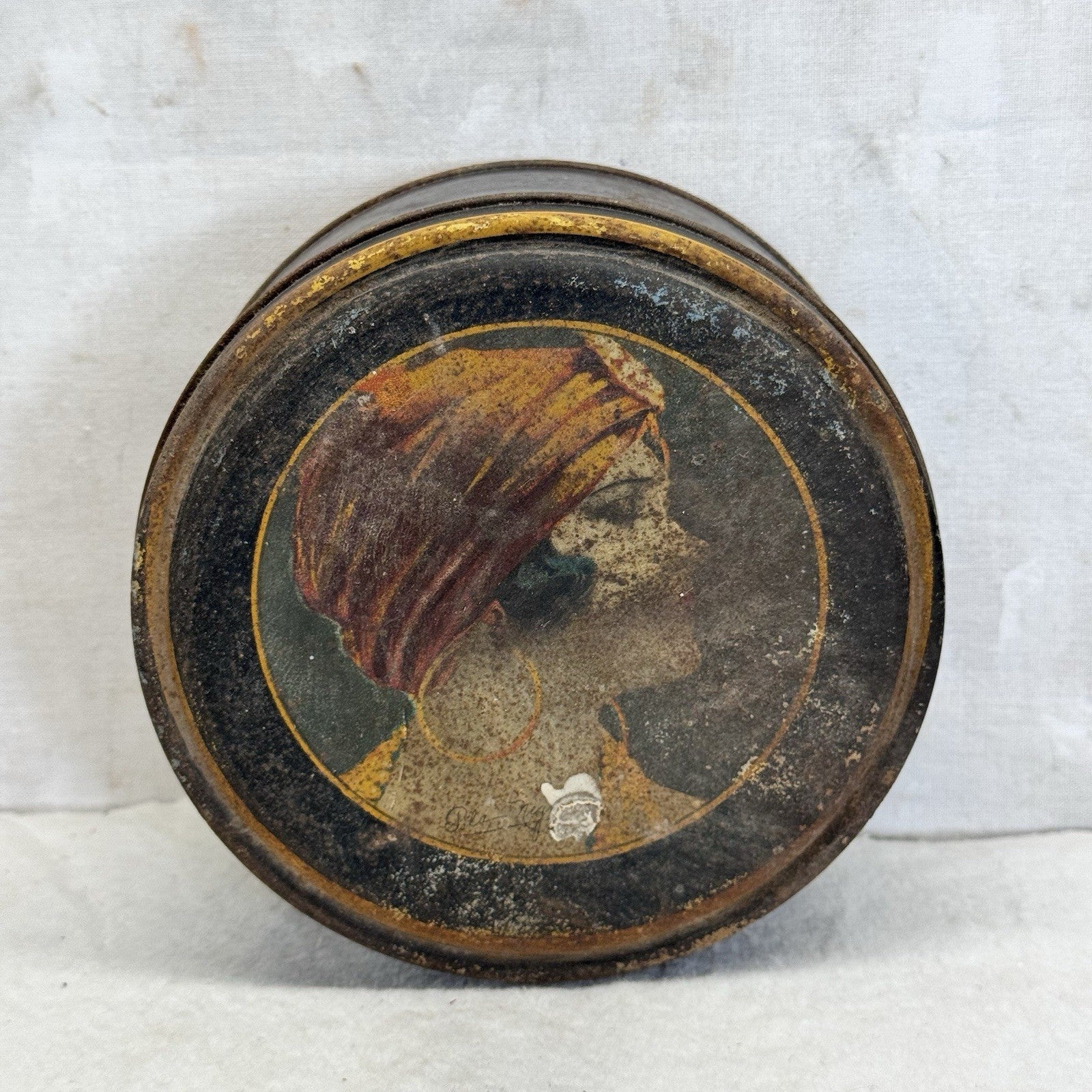 Vintage Graphic Metal Round Beautee Tin Rustic