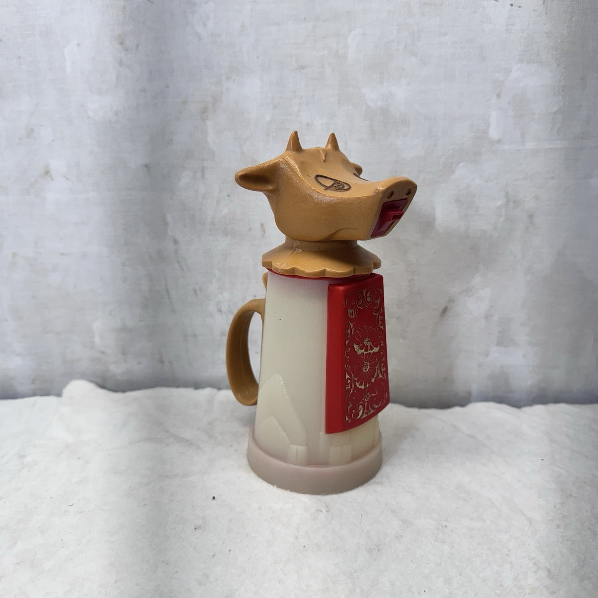 Whirley Moo Cow Creamer Dispenser Heavy Plastic Vintage