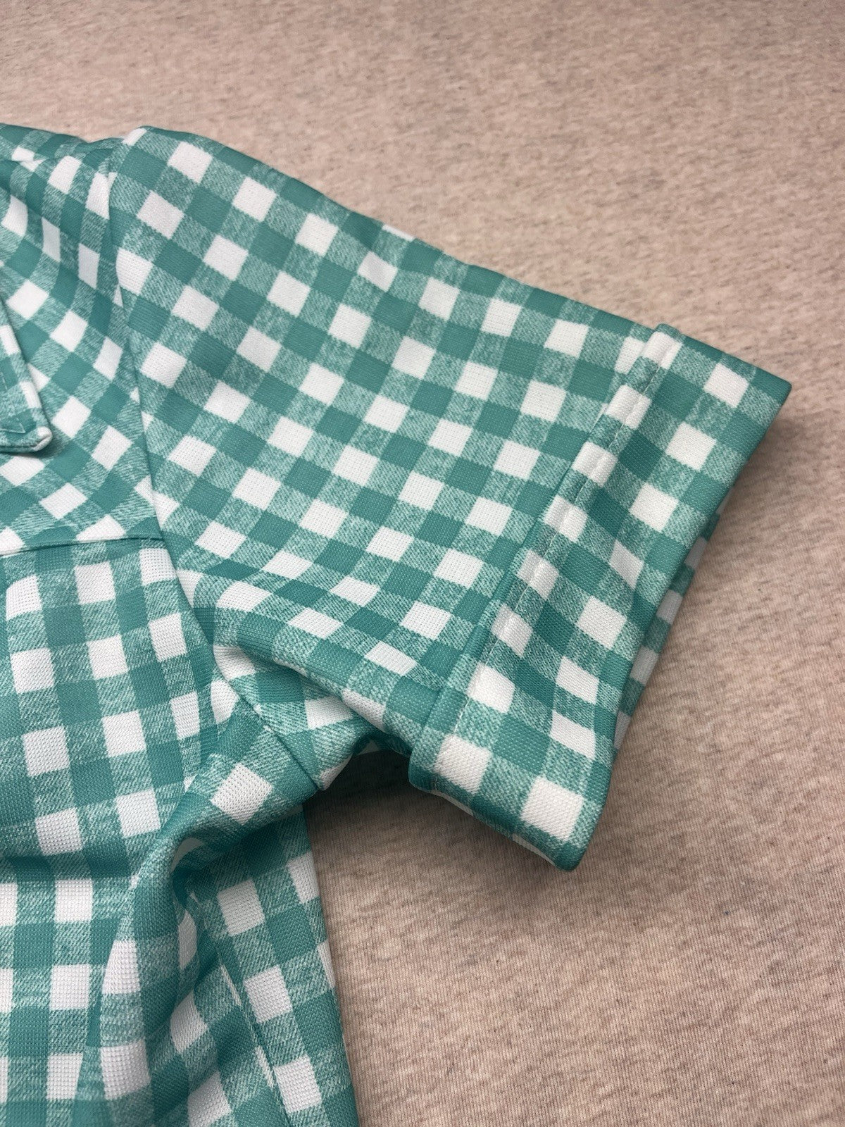 1970s Women’s Green Plaid S Sleeve knit Top W/pockets