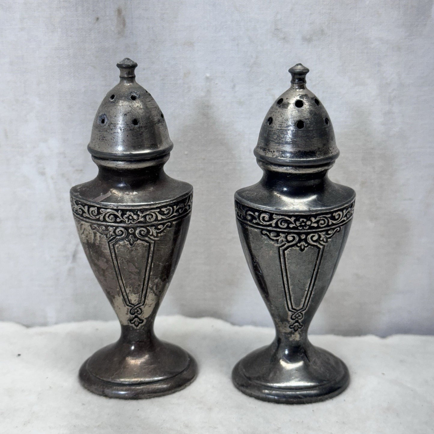 Avon A-44 Salt Pepper Shakers Vintage