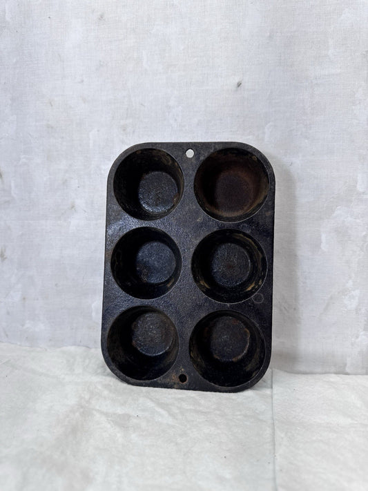 Antique Lodge Cast Iron Muffin Pan