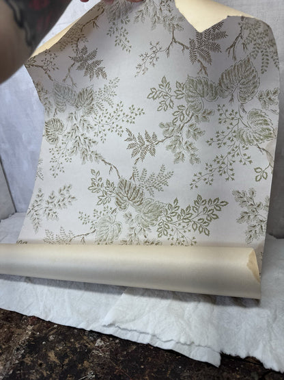 Floral Vintage Wall Paper NOS