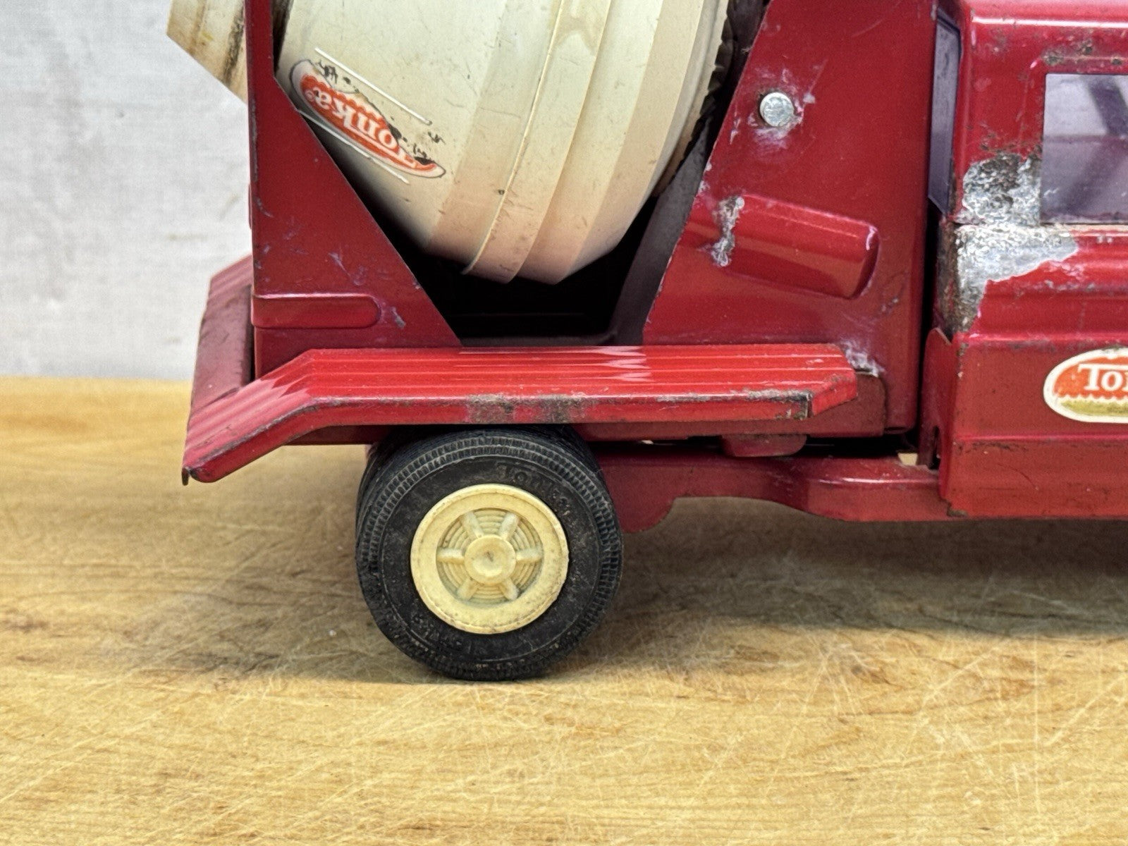 Vintage 1960s Tonka Cement Truck #1044