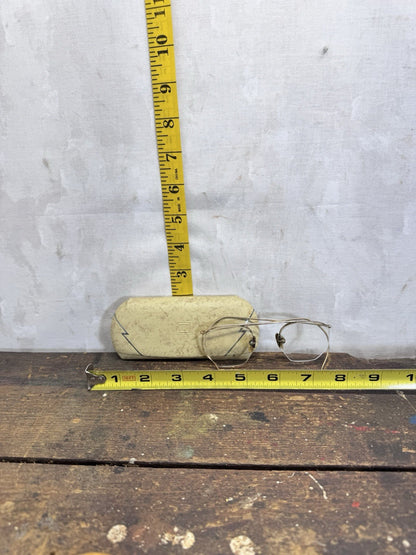 N.E.W Lenz Optometrist Glasses And Case Waupun Wisconsin Vintage 