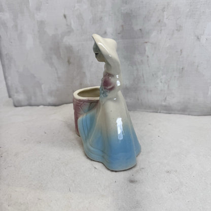 Shawnee Pottery Southern Belle Wishing Well Planter