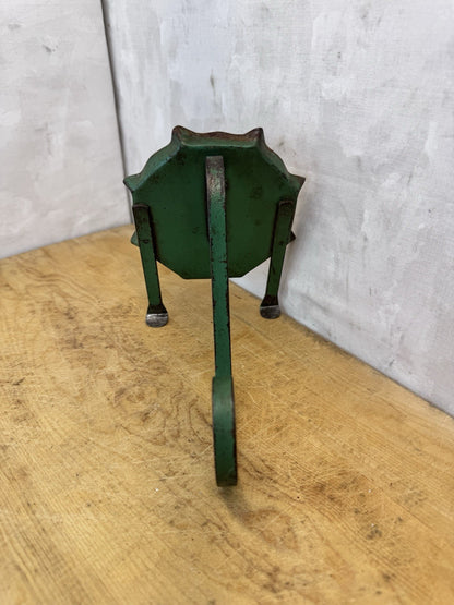 Vintage Ledge Plant Hanger Green #S-1702