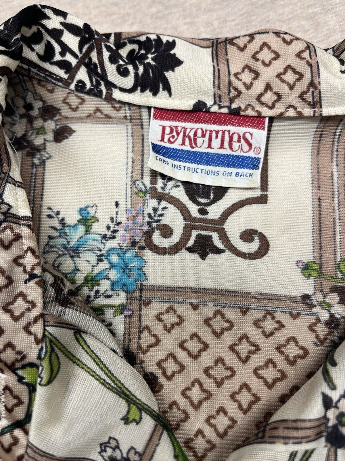 1960s, 70s Women’s Knit Flower Print L Sleeve Top