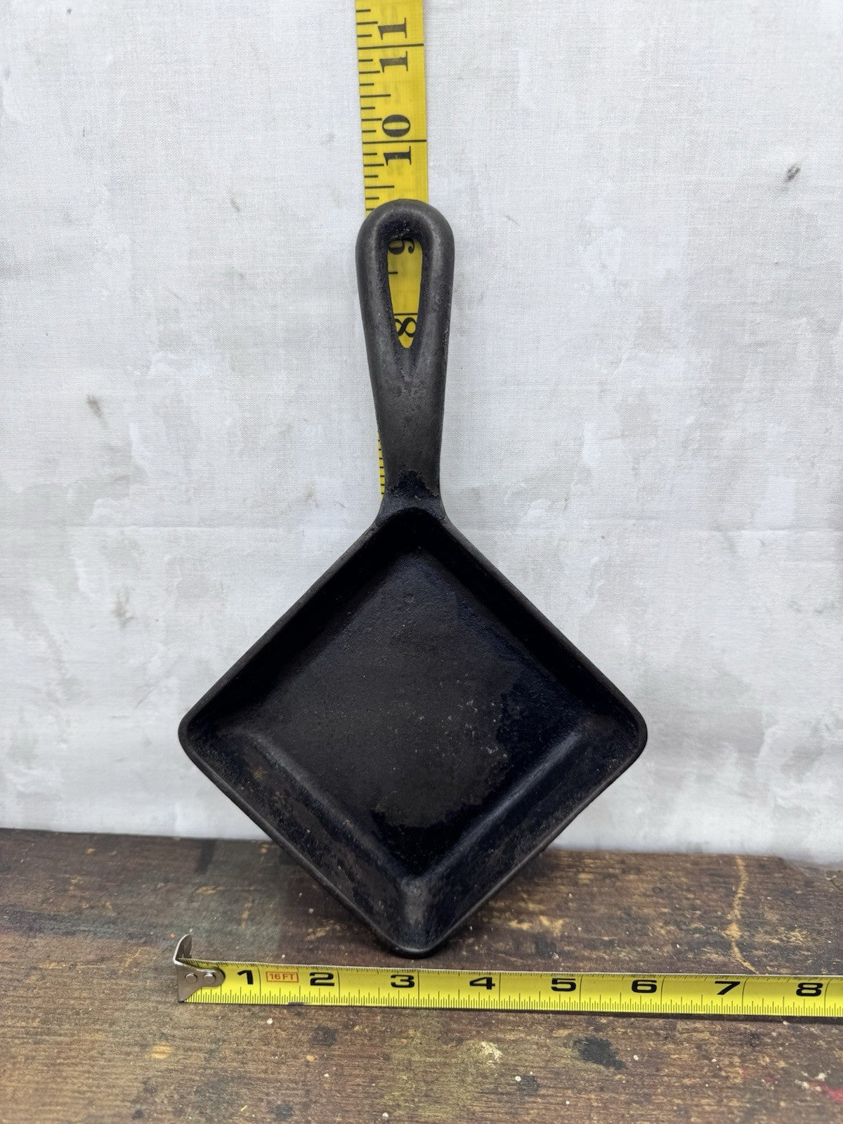 RARE Vintage GRISWOLD Square Egg Skillet #129 Cast Iron Uncleaned