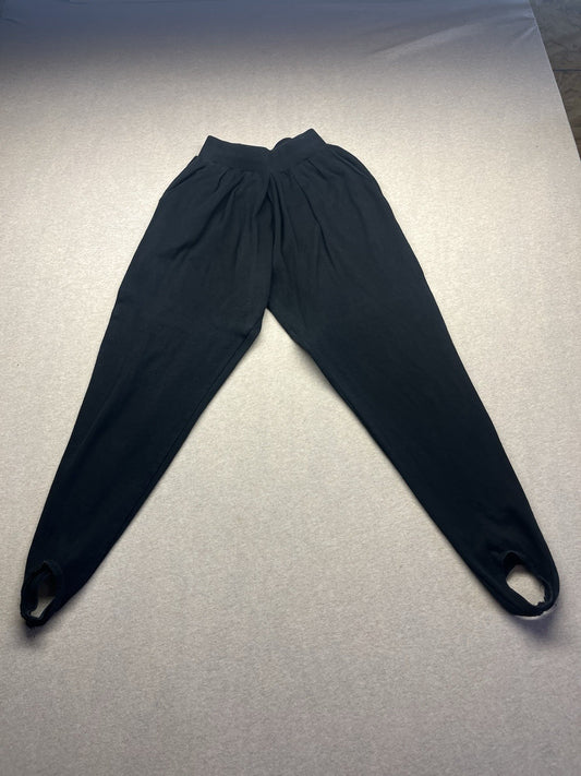 1980s Women’s Black Knit Stirrup Pants