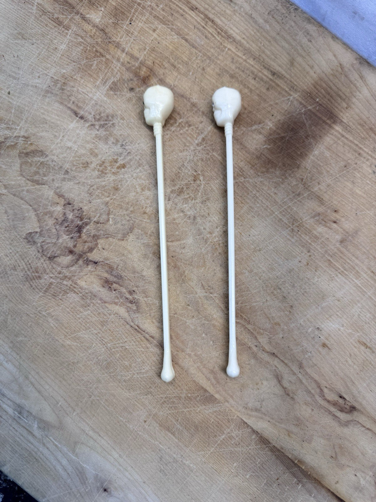 Halloween 1950s Skeleton Skull Swizzle Stir Sticks #1483