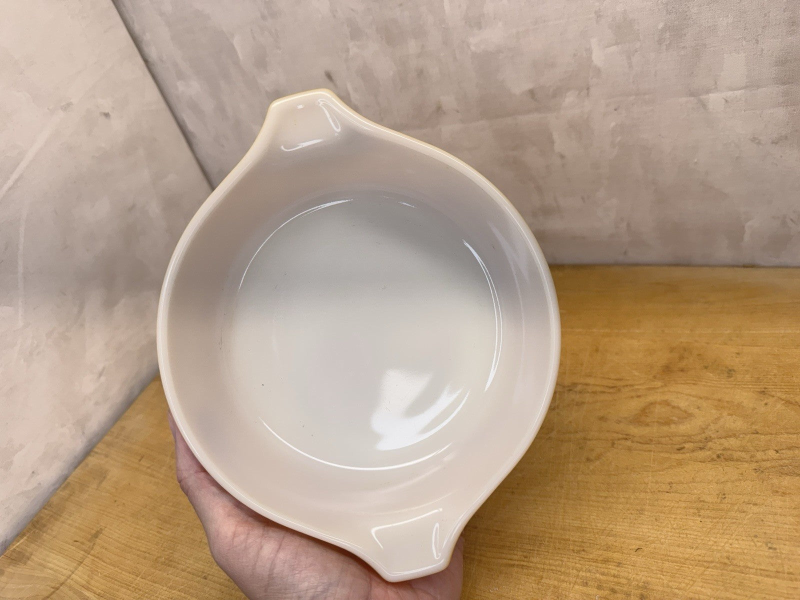 Butterfly No.471 Casserole Pyrex #1028