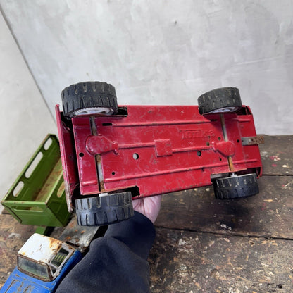 Junkyard Metal Vehicles Vintage Parts Jeep Truck Trailer