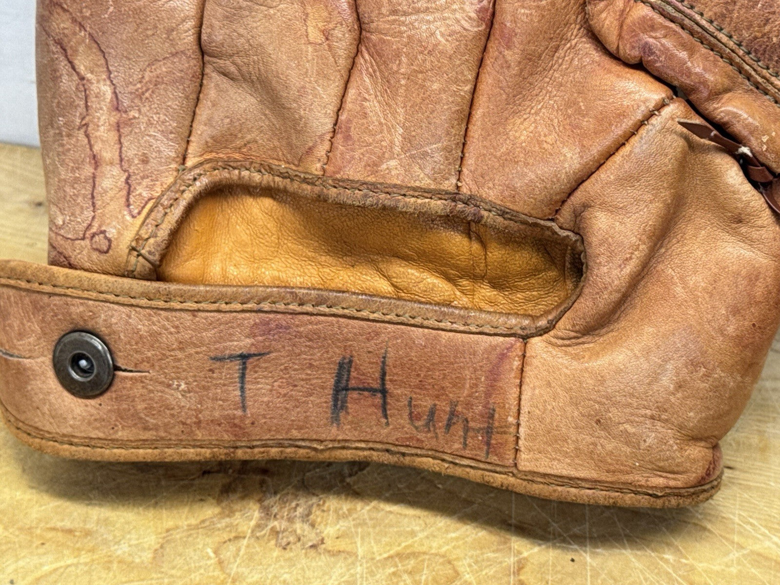 Child’s Vintage Baseball Glove #1172